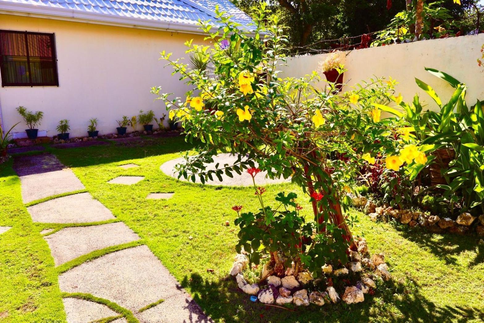 Chiisai Natsu Resort Bolod  Kültér fotó