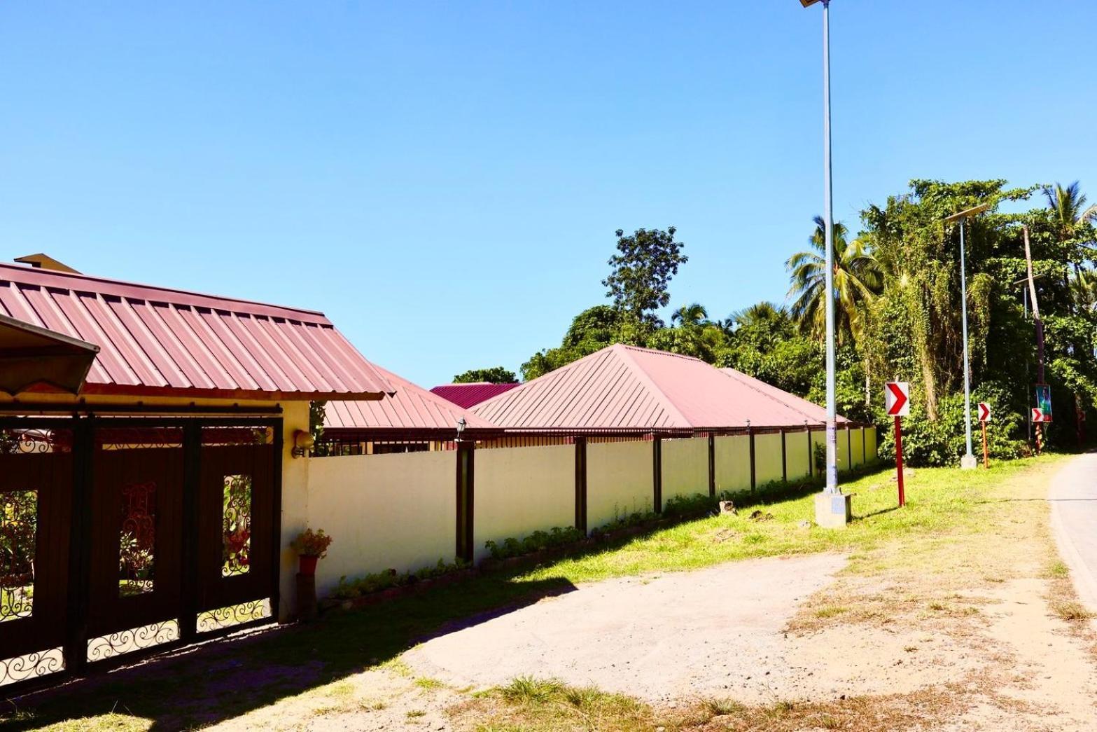 Chiisai Natsu Resort Bolod  Kültér fotó